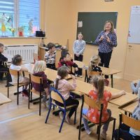 wizyta w szkole przedszkolaków
