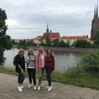Uśmiechnięte nauczycielki, bo nie taki diabeł straszny...