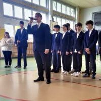 Społeczność szkolna w czasie obchodów. (1)